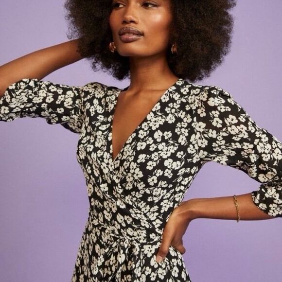 NWT Reformation Zoe Wrap Dress in Elaine Size XS - Picture 5 of 10